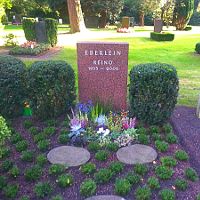 Friedhofsgärtnerei - Grabanlage Eberlein