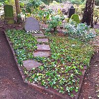 Friedhofsgärtnerei - Grabanlage teilerneuert